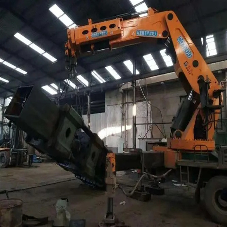 鼎湖200吨折臂吊出租