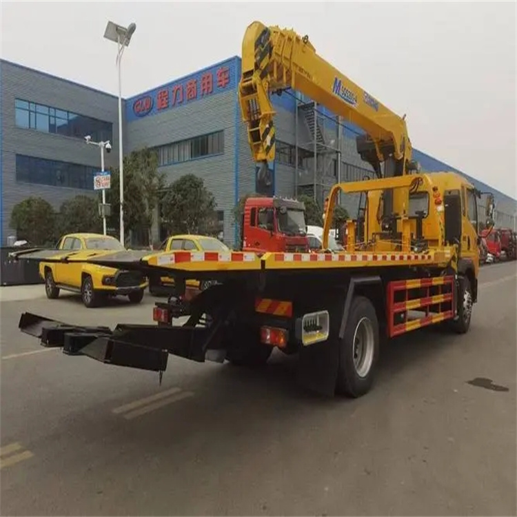 鼎湖附近小随车吊出租电话，轻松解决搬运烦恼