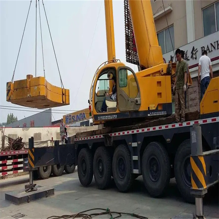 鼎湖当地吊车出租|机器吊装|75吨|工厂搬迁服务